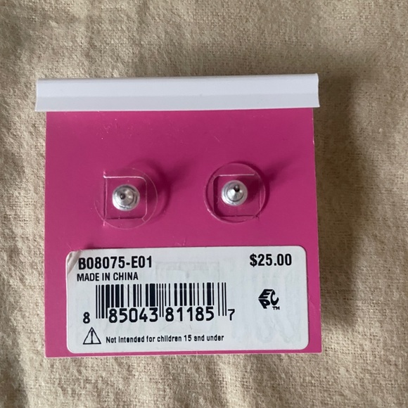 Betsey johnson earrings - Picture 2 of 2